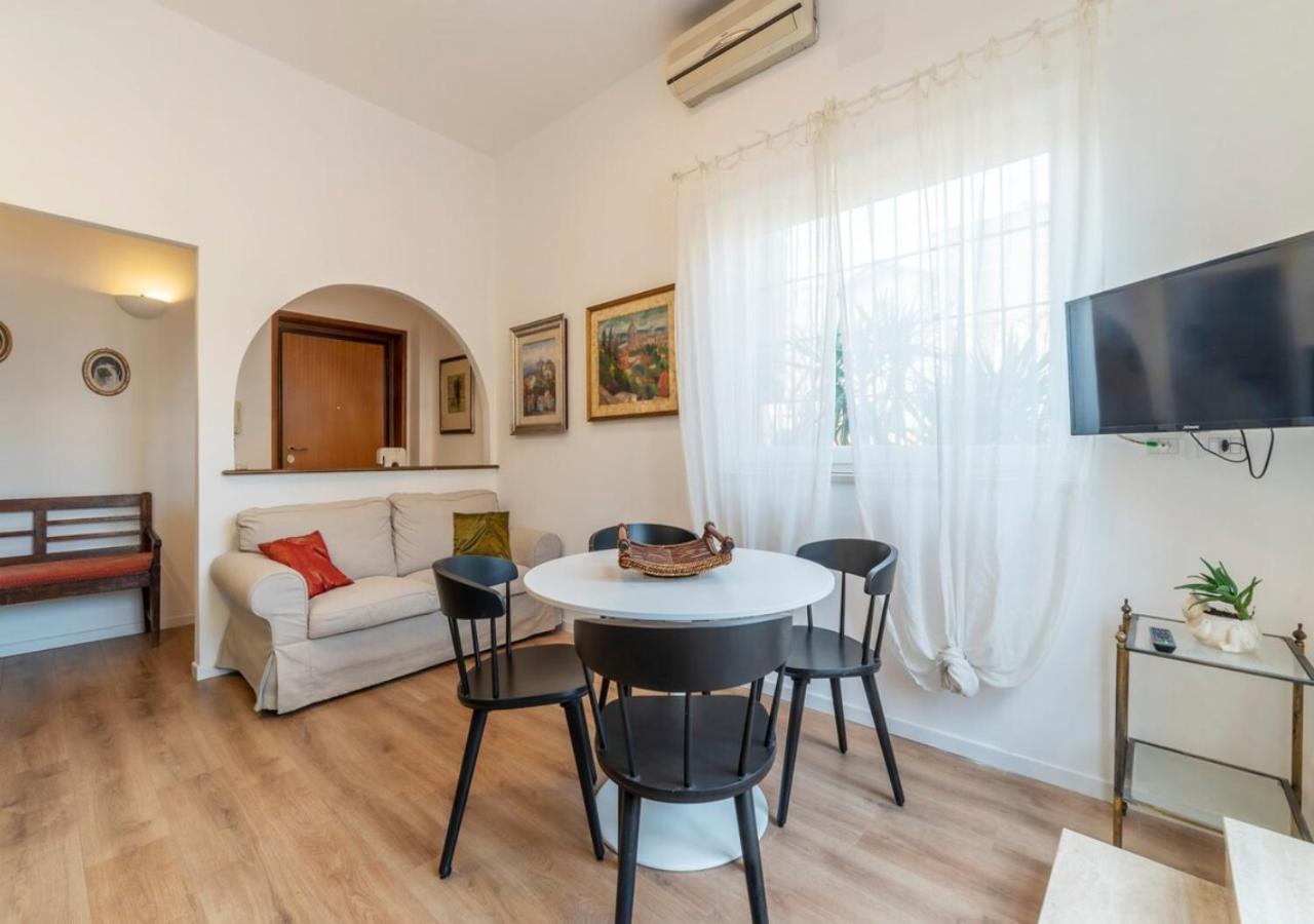 Elegant, With Private Terrace Next To The Vatican Рим Екстер'єр фото